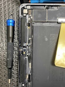 IPad Home Button Repair 2025 10 21 (2)